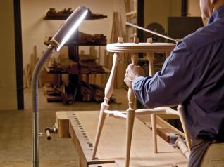 issues-ssw27-Lamp-in-Shop